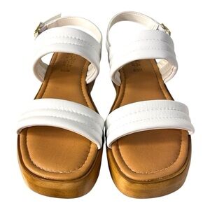 Bella~Vita White Italian Leather Platform Sandals – Size 8.5M